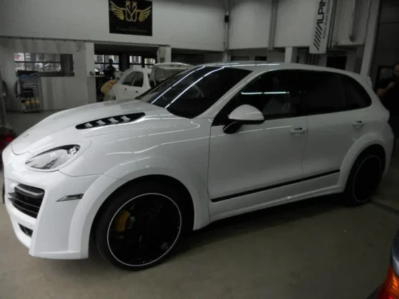 Individuelles Fahrzeug-Tuning von Luxury Performance in Frauenfeld